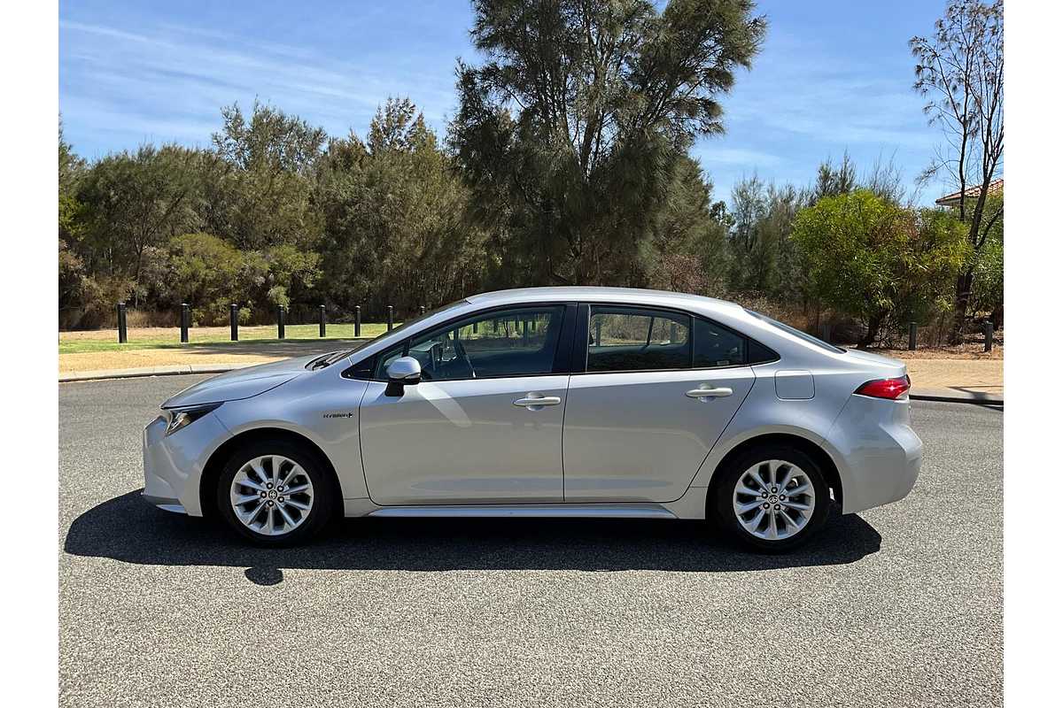 2022 Toyota Corolla Ascent Sport Hybrid ZWE211R