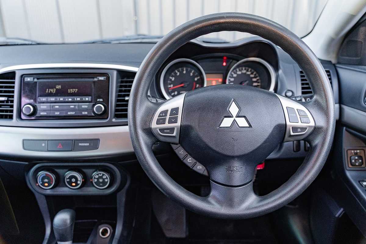 2013 Mitsubishi Lancer ES CJ