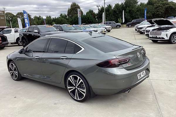 2018 Holden Calais V ZB