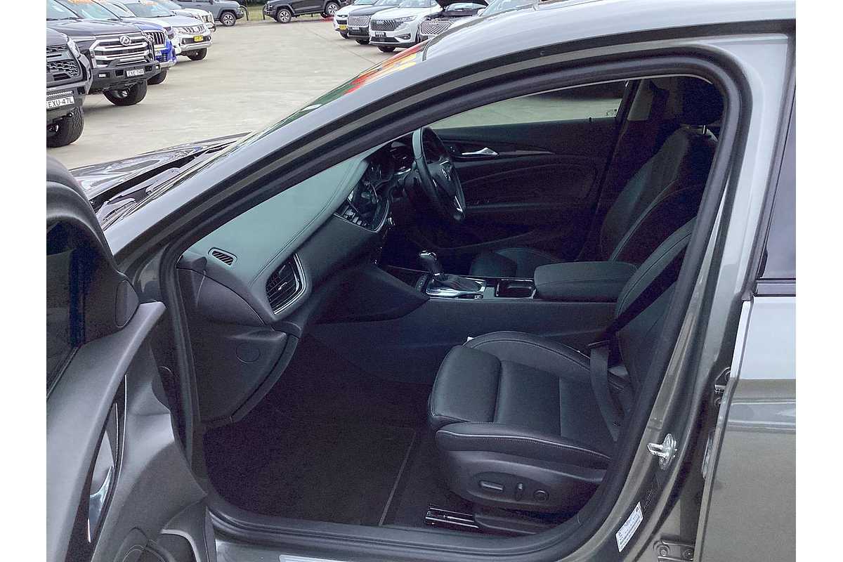 2018 Holden Calais V ZB