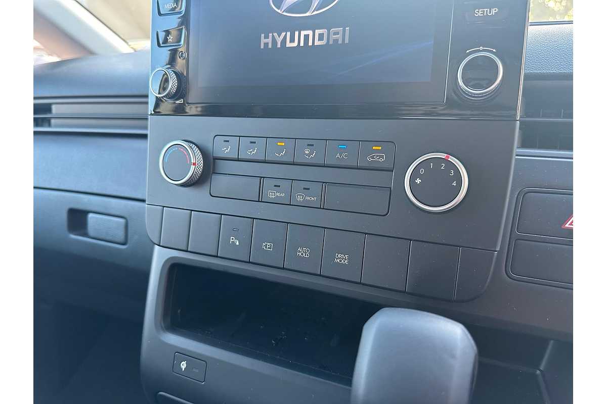2023 Hyundai STARIA LOAD US4.V2