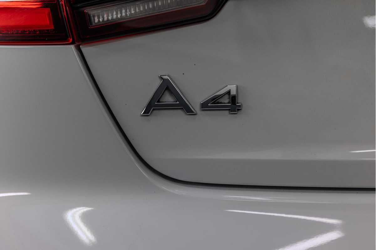 2017 Audi A4 S line B9