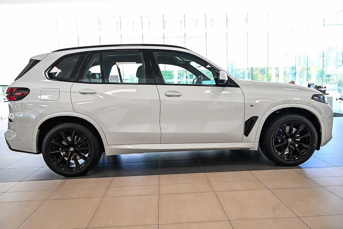 2023 BMW X5