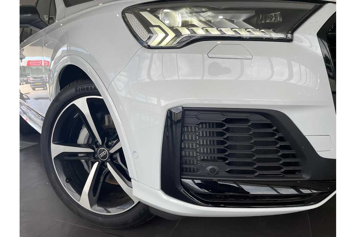 2023 Audi Q7 55 TFSI S line 4M
