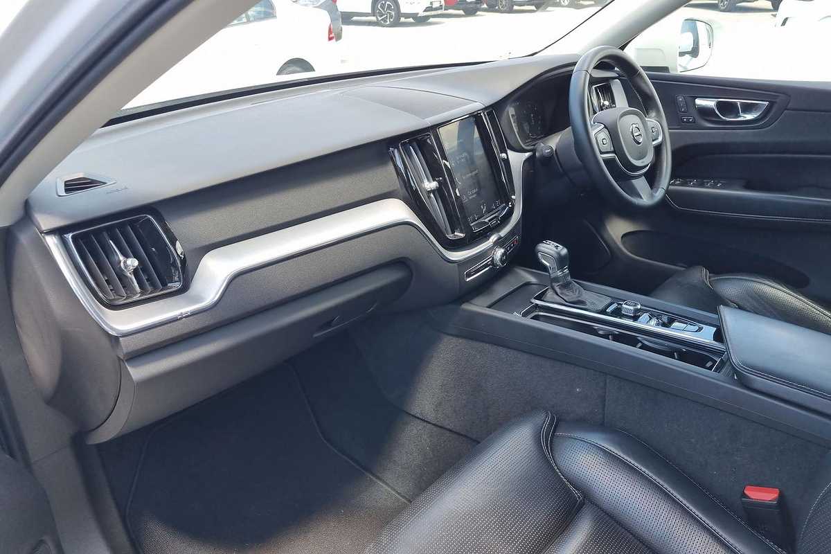 2018 Volvo XC60 D4 Momentum