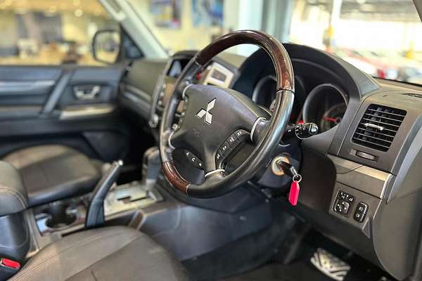 2018 Mitsubishi Pajero Exceed NX