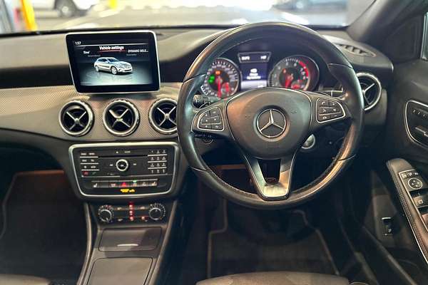 2015 Mercedes Benz GLA-Class GLA180 X156