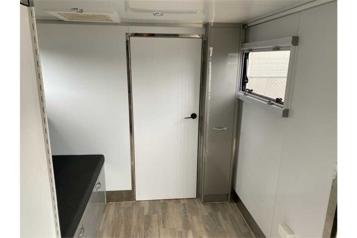 2020 Red Hot Caravans Toy Hauler