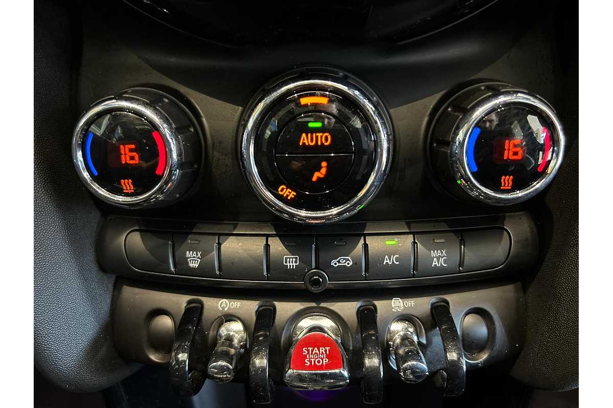 2018 MINI Hatch Cooper Kensington Edition F55 LCI