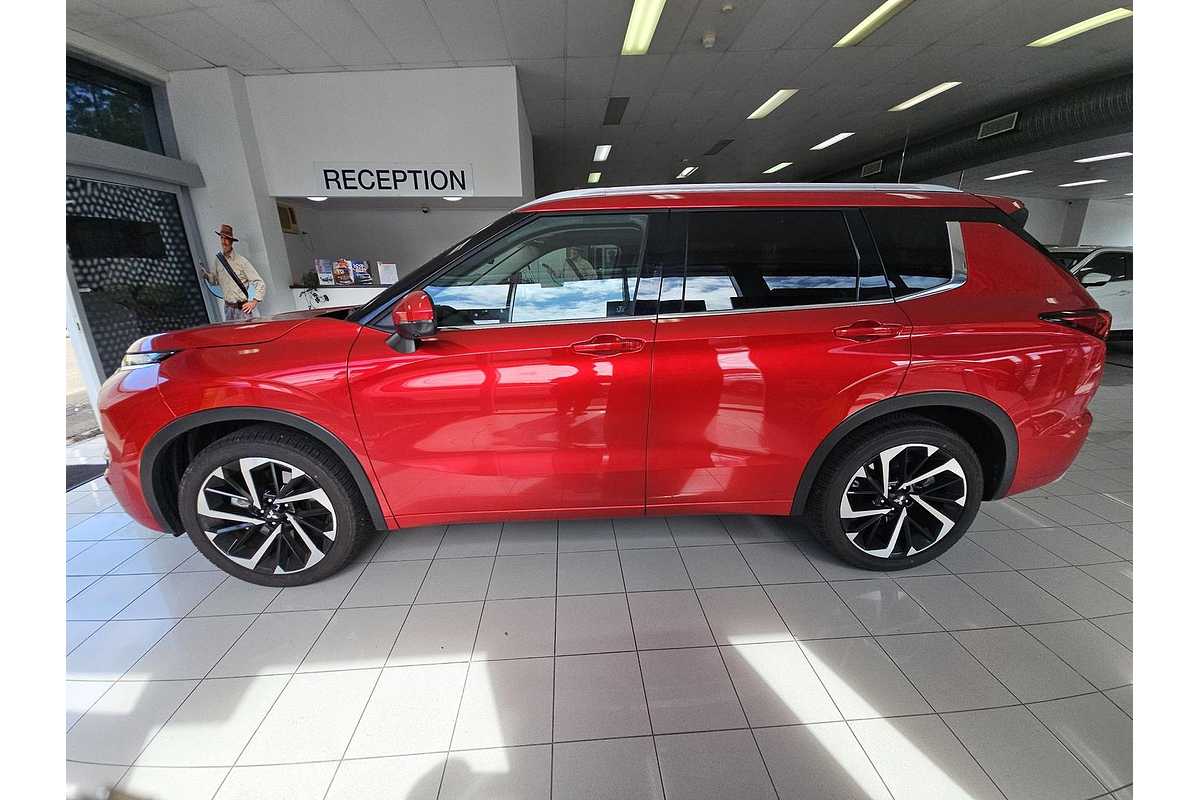 2023 Mitsubishi Outlander Exceed ZM