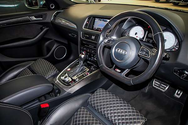 2016 Audi SQ5 TDI 8R
