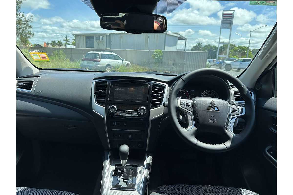 2023 Mitsubishi Triton GLS MR 4X4