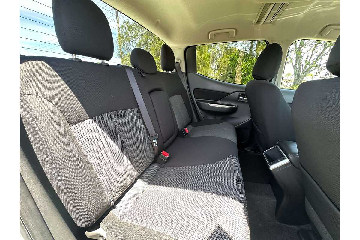 2023 Mitsubishi Triton GLS MR 4X4