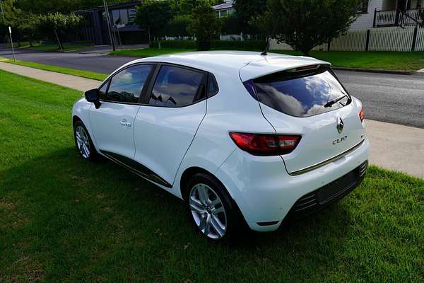 2017 Renault Clio Expression X98