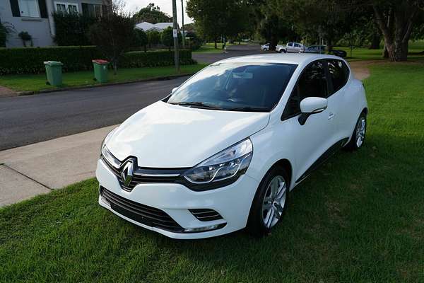 2017 Renault Clio Expression X98