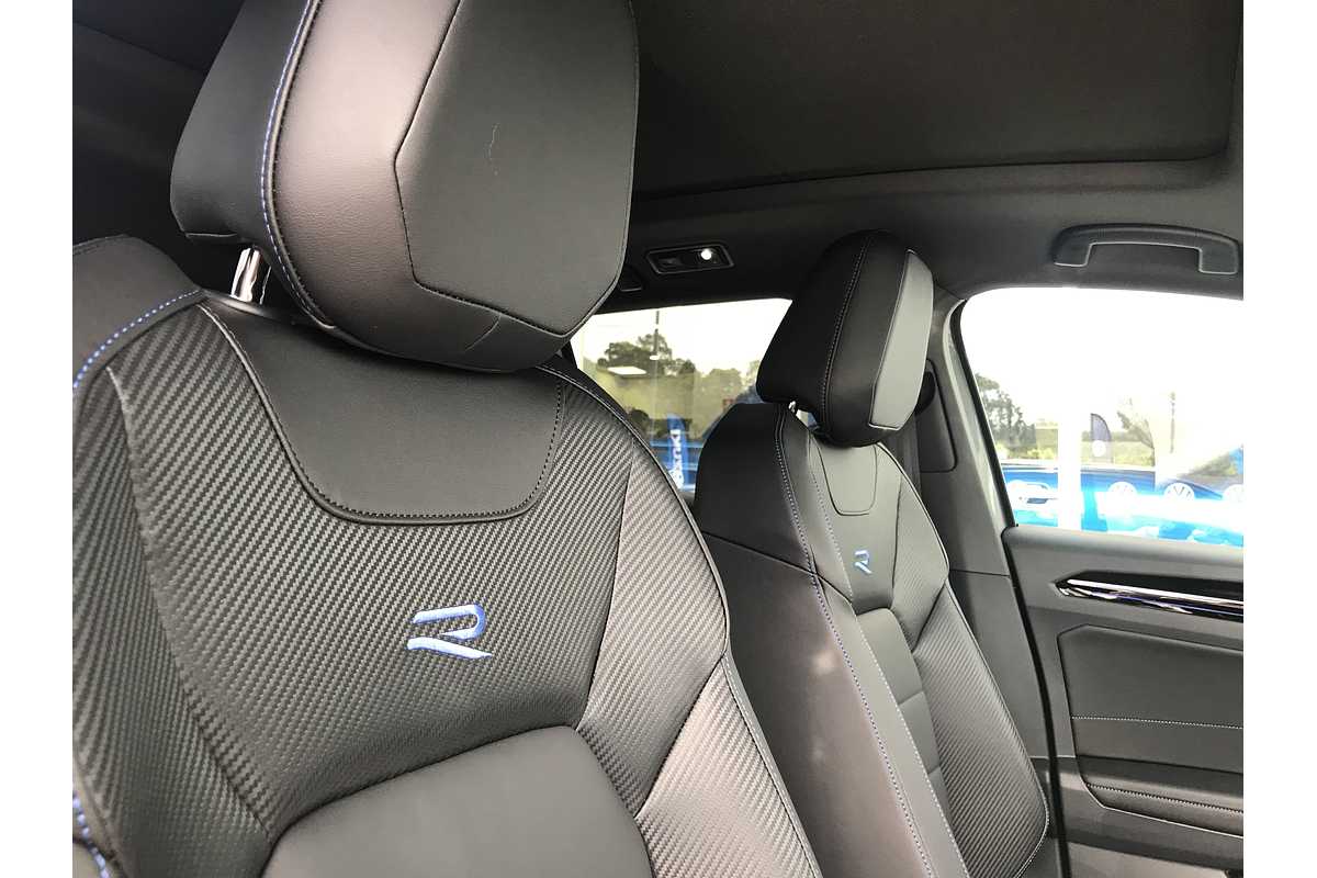 2024 Volkswagen T-Roc R D11