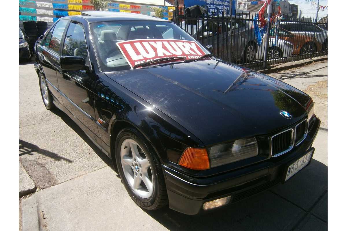 1995 BMW 320i