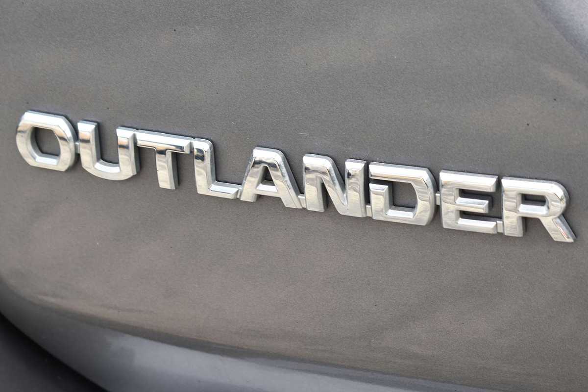 2020 Mitsubishi Outlander ES ZL