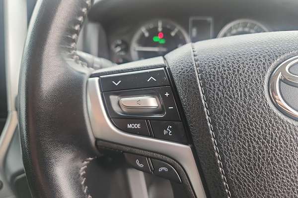 2020 Toyota Landcruiser VX VDJ200R