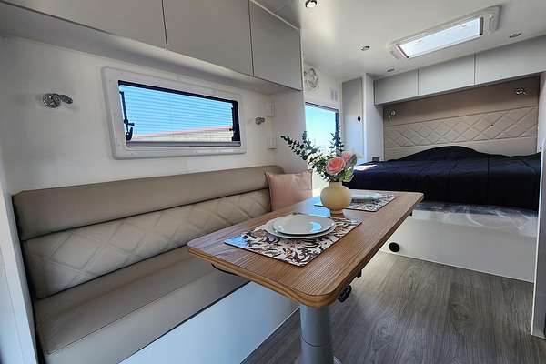 2023 KOKODA Force 8 22.6" - Family Caravan