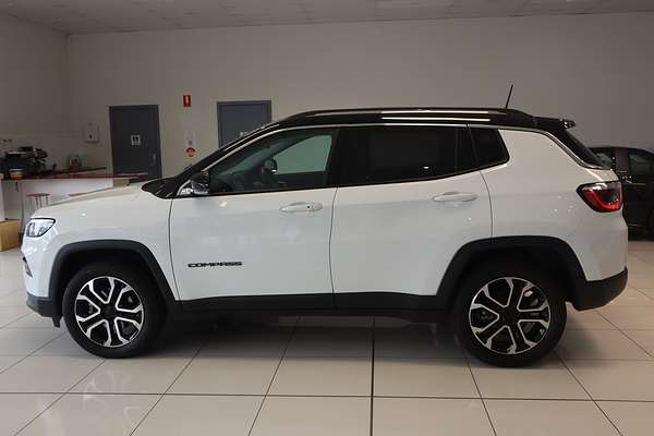2022 Jeep Compass Limited M6 MY22