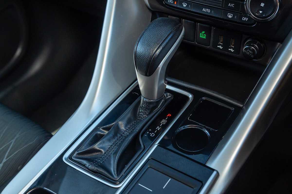 2019 Mitsubishi Eclipse Cross LS YA