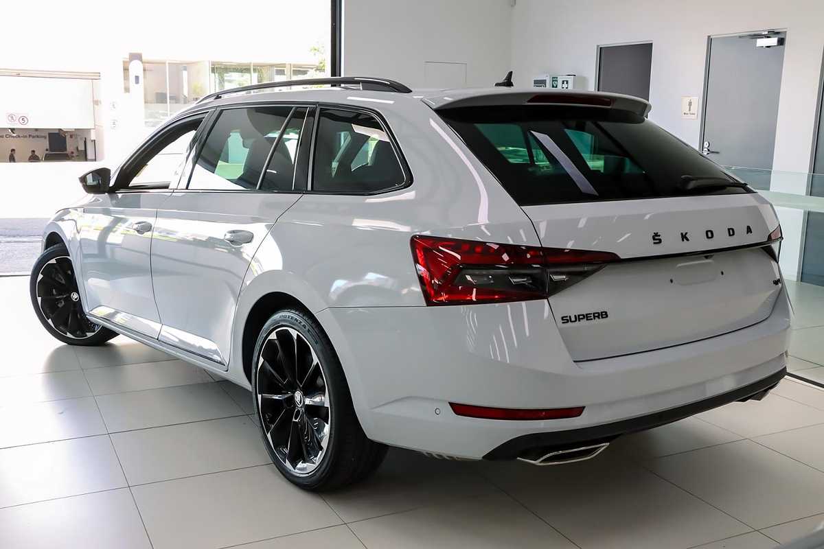 2023 SKODA Superb 206TSI SportLine NP