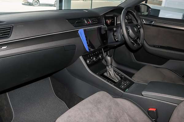2023 SKODA Superb 206TSI SportLine NP