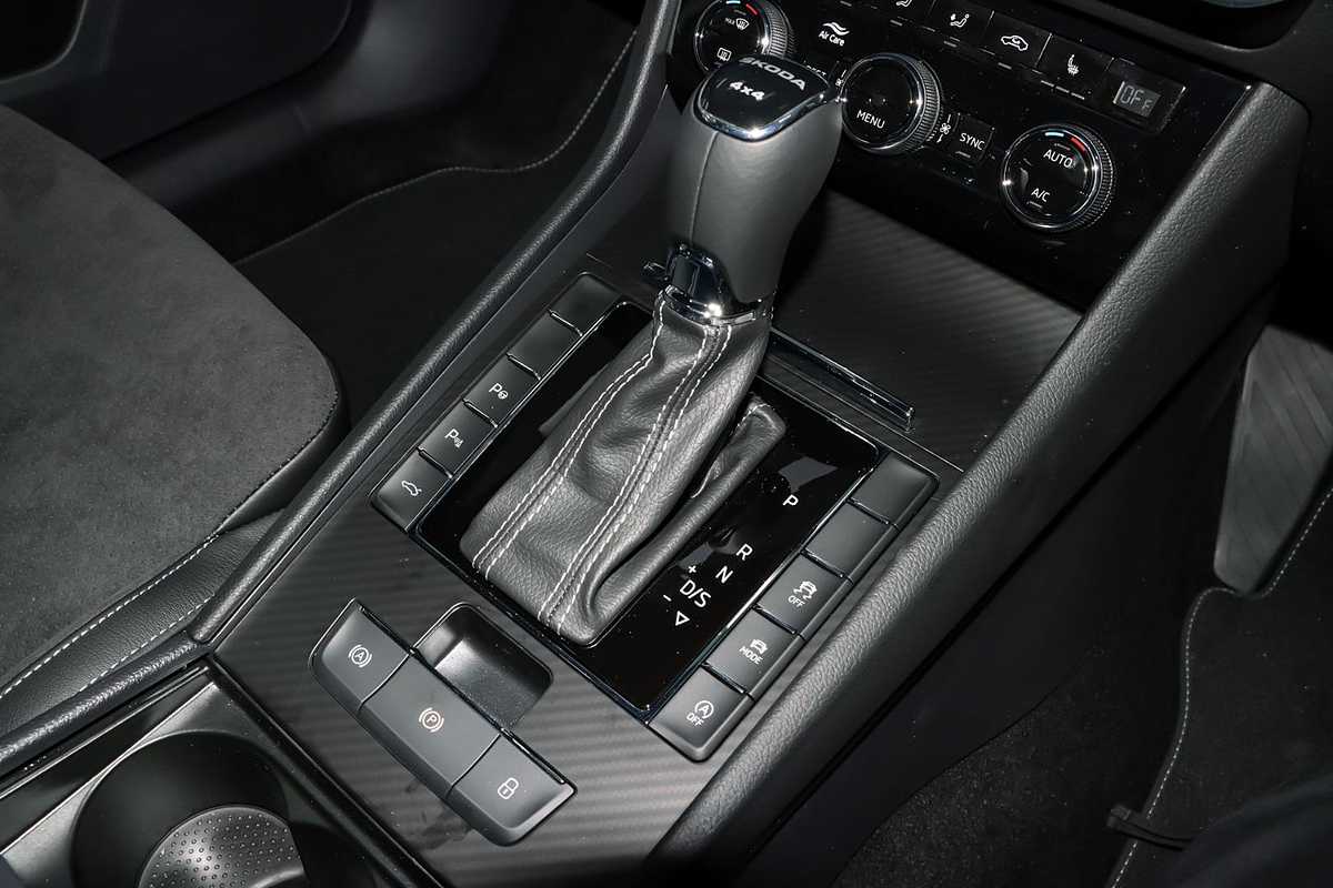 2023 SKODA Superb 206TSI SportLine NP