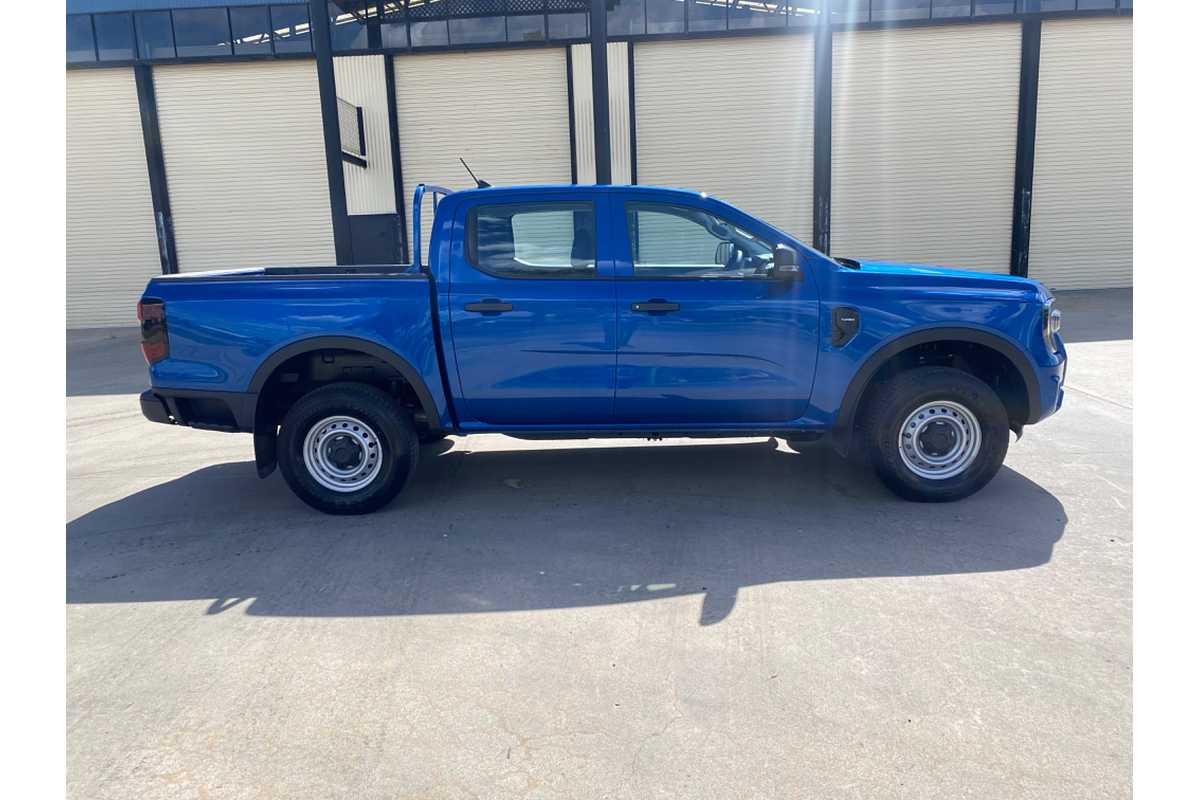 2022 Ford Ranger XL  4X4 2.0L