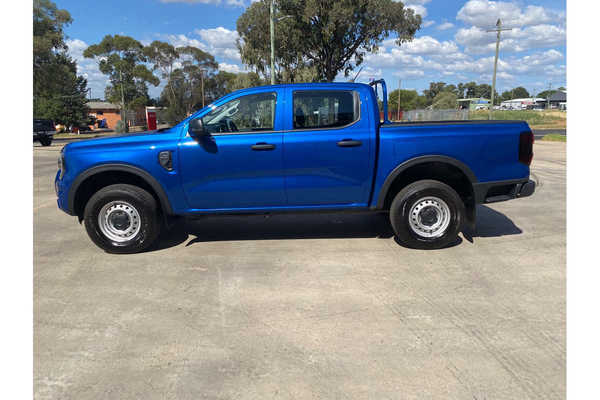 2022 Ford Ranger XL  4X4 2.0L