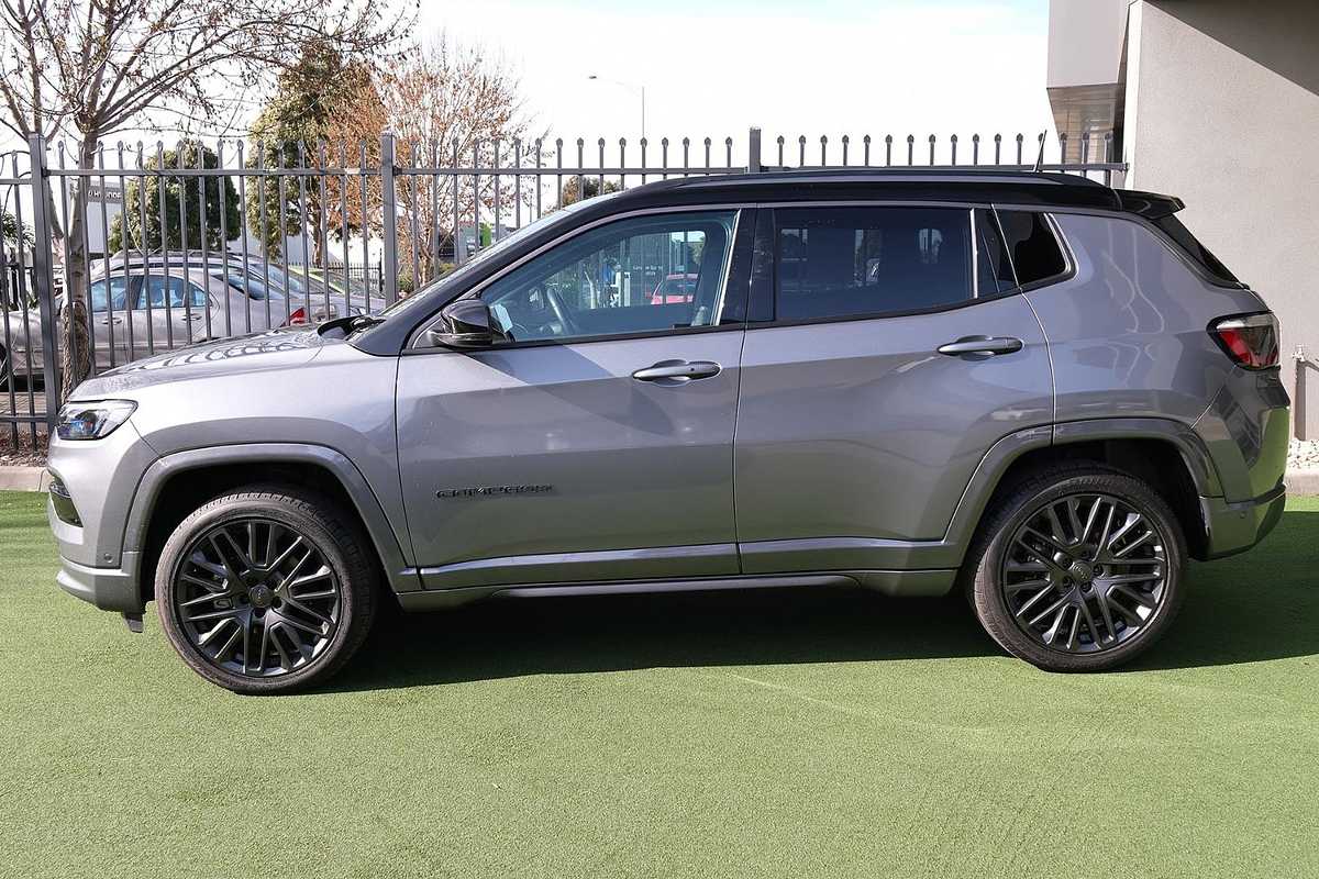 2022 Jeep Compass S-Limited M6