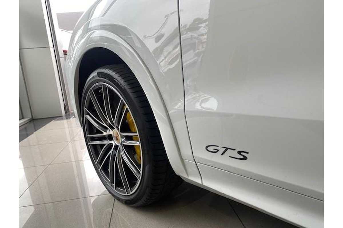 2022 Porsche Cayenne GTS 9YA