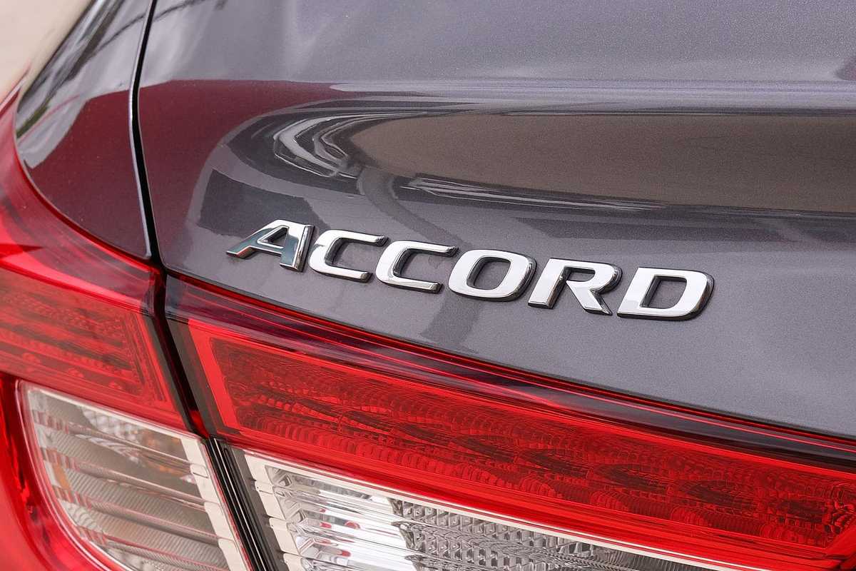 2019 Honda Accord VTi-LX 10th Gen