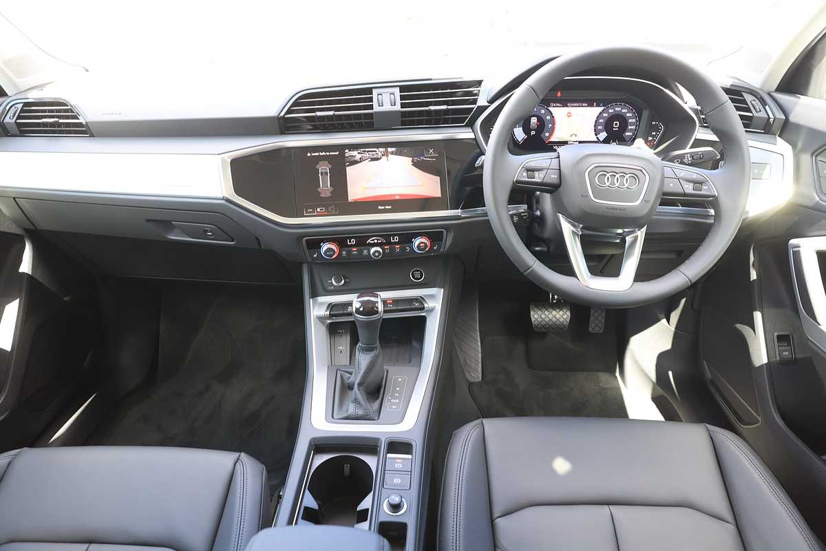 2023 Audi Q3 35 TFSI F3