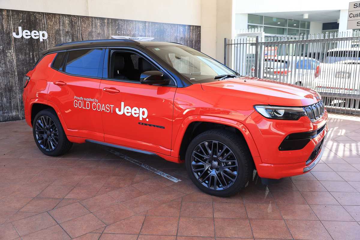 2022 Jeep Compass S-Limited M6