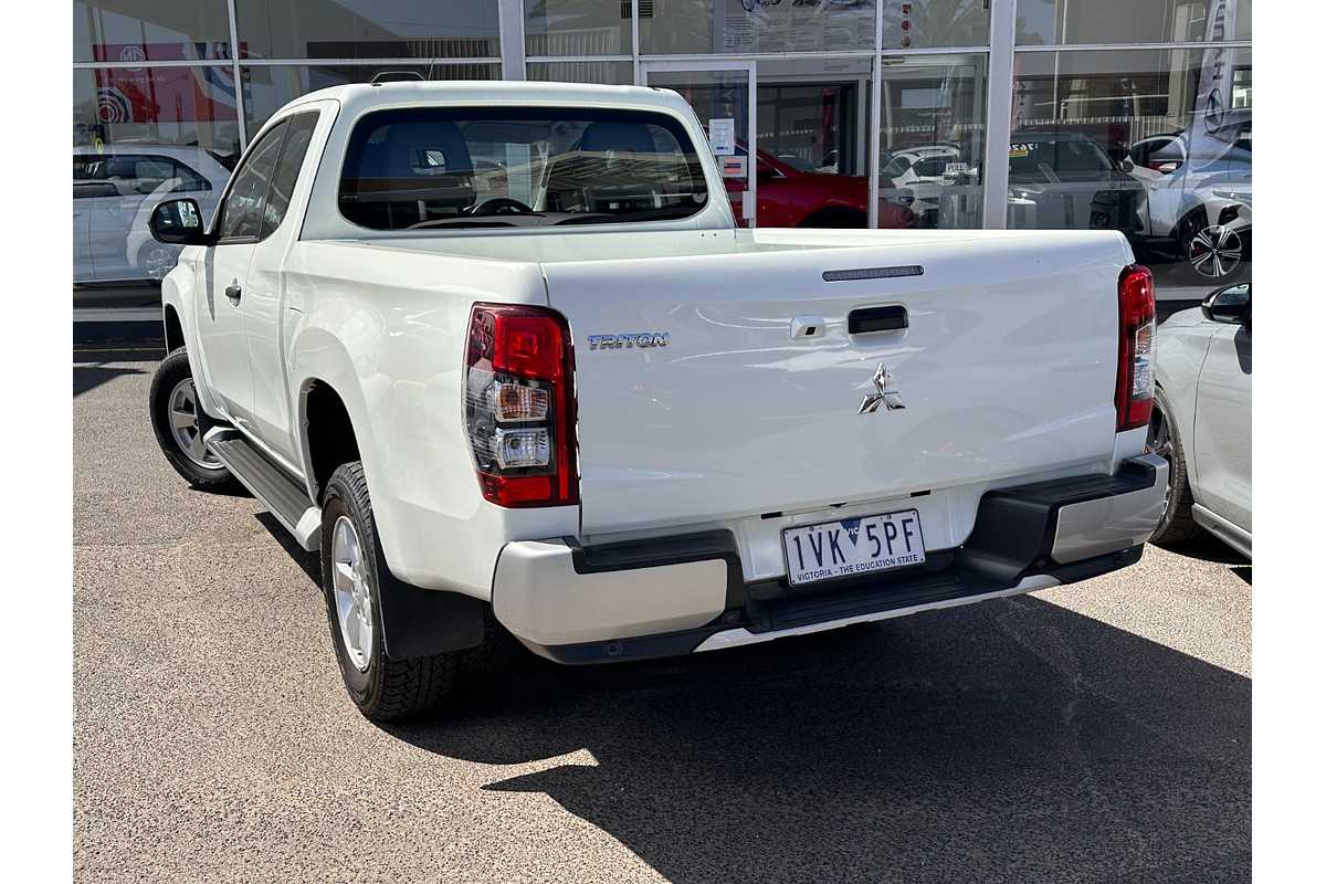 2021 Mitsubishi Triton GLX+ MR 4X4