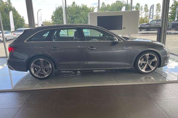 2022 Audi A4 45 TFSI S line B9