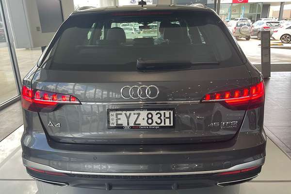 2022 Audi A4 45 TFSI S line B9