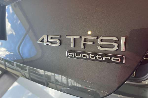 2022 Audi A4 45 TFSI S line B9