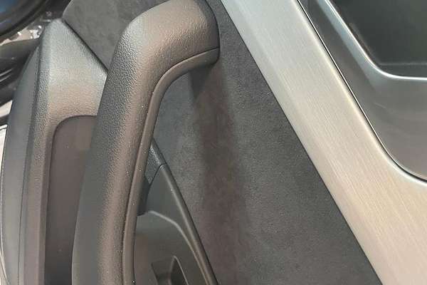 2022 Audi A4 45 TFSI S line B9