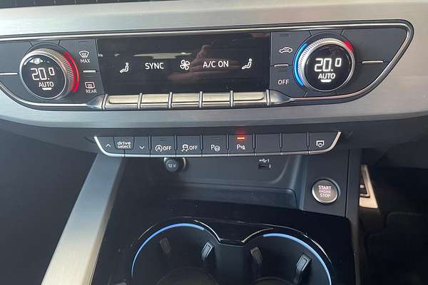 2022 Audi A4 45 TFSI S line B9