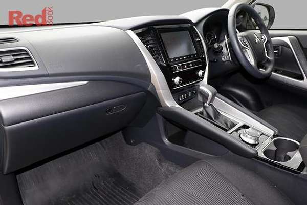 2024 Mitsubishi Pajero Sport GLS QF
