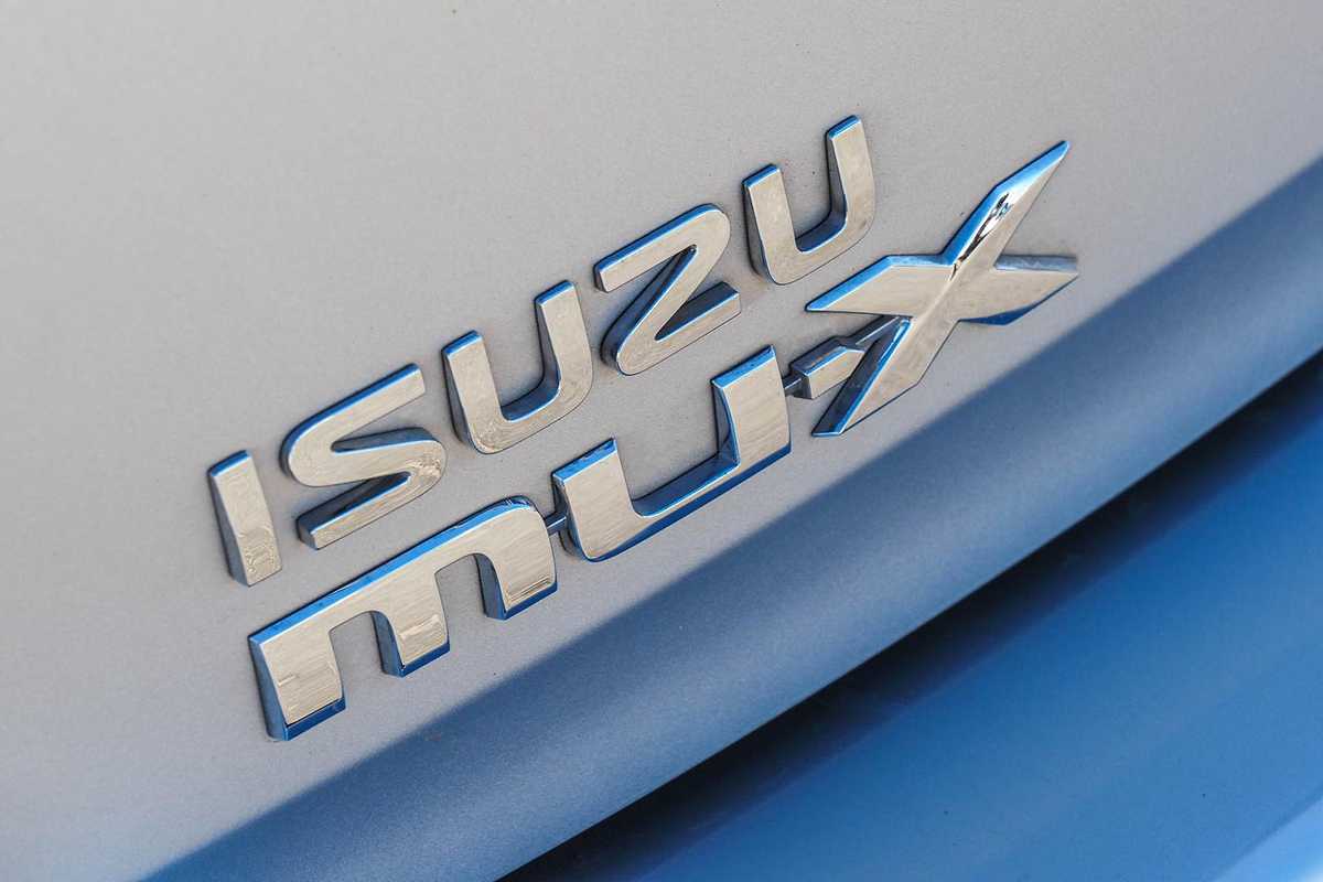 2016 Isuzu MU-X LS-T