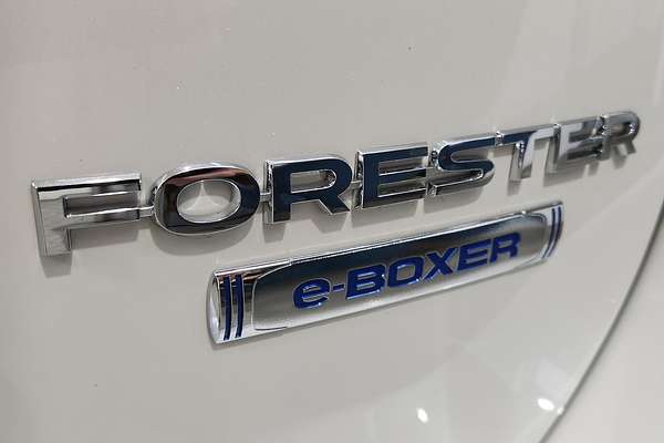2023 Subaru Forester Hybrid S S5