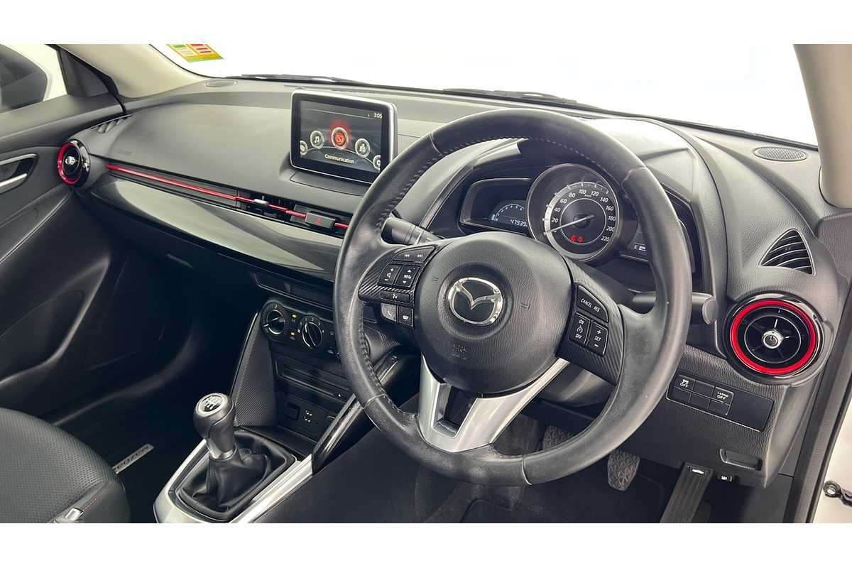 2016 Mazda 2 Maxx DL Series