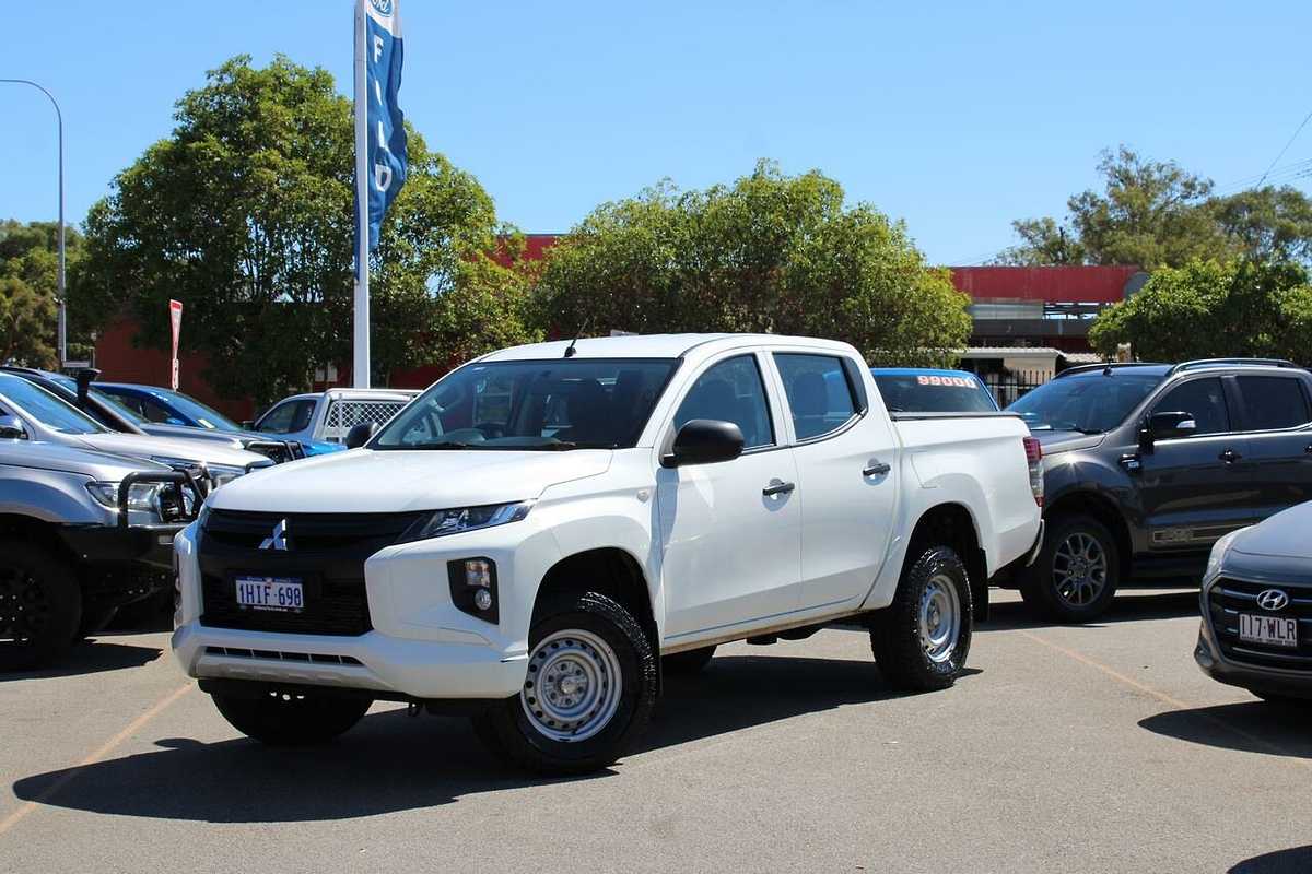 2021 Mitsubishi Triton GLX Double Cab MR MY22 4X4