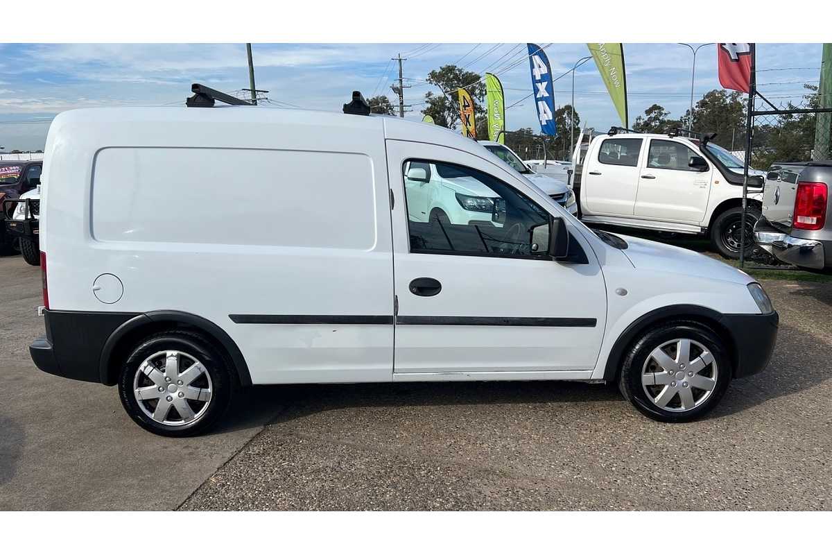 2005 Holden Combo XC MY06