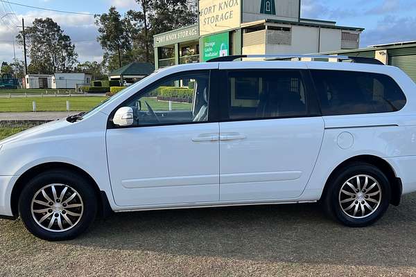 2010 Kia Carnival S VQ MY11
