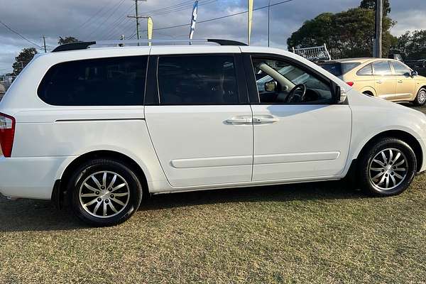 2010 Kia Carnival S VQ MY11